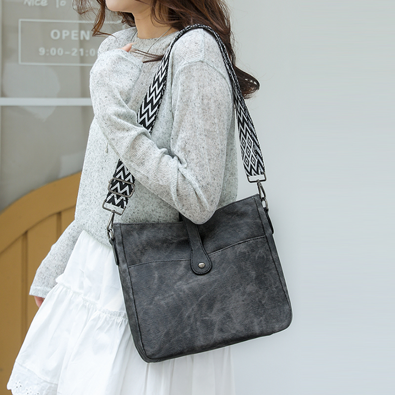 トレンドのフェイクレザー女性用ショルダーバッグ - 多用途シ - Women Bags For Office Use のレビューと価格